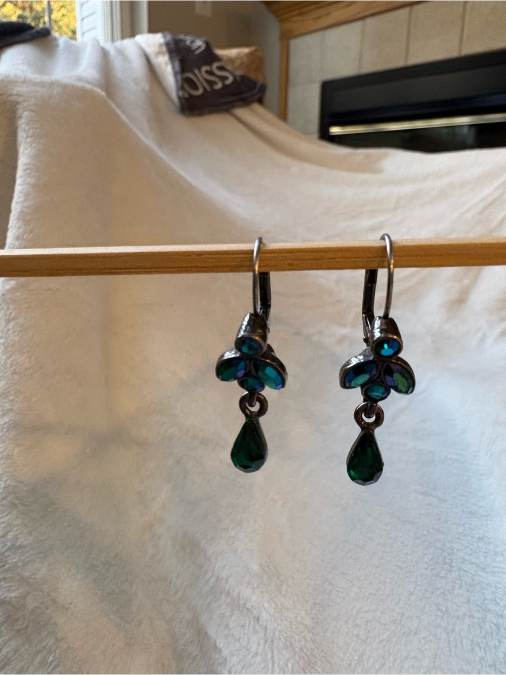 Sorrelli Green Iridescent Teardrop Dangle Earrings - Picture 2 of 4